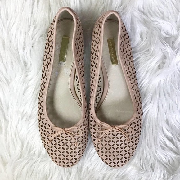 Vince Camuto Louise et Cie Congo Perforated Flats - Picture 6 of 16